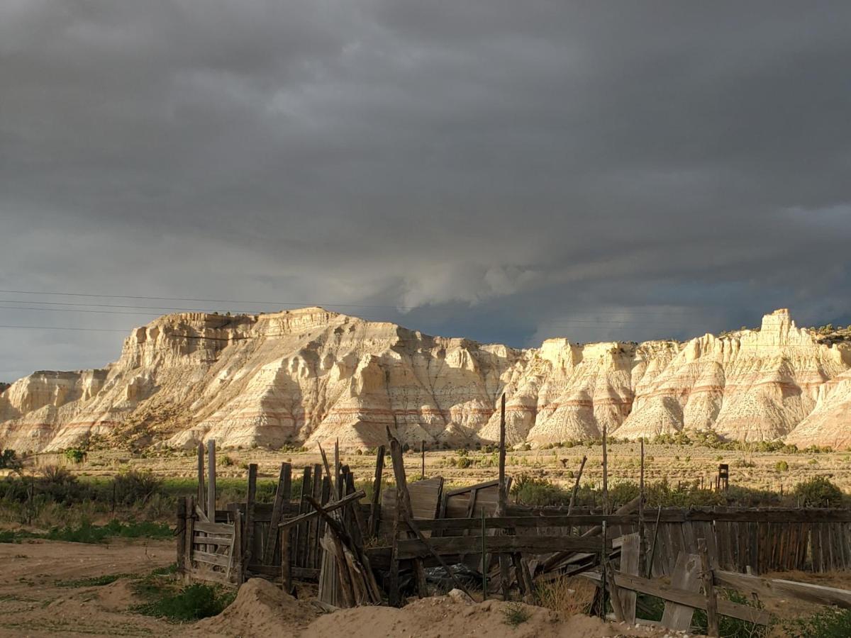 Log Cottages At Bryce Canyon #2 Cannonville Exterior photo